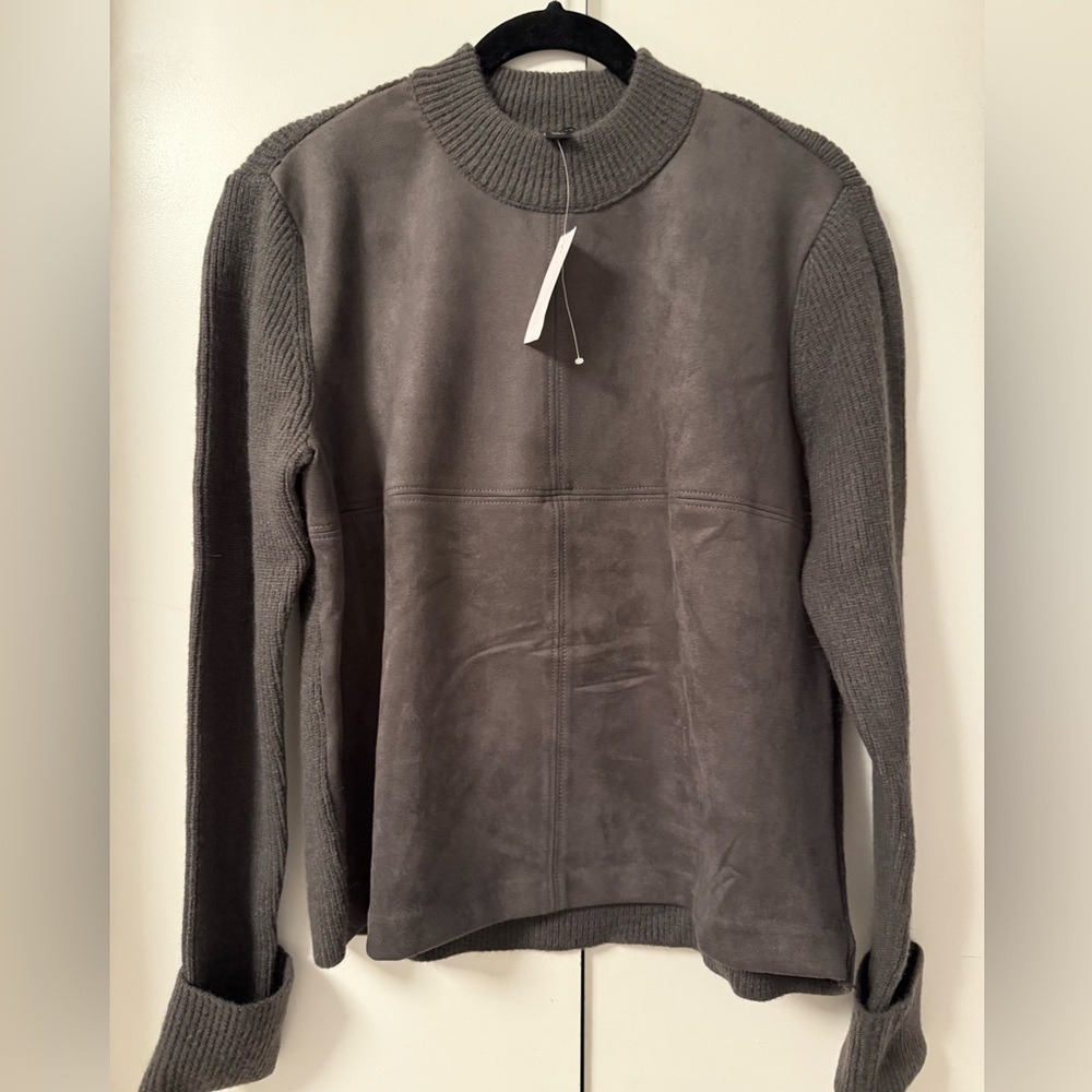 Ann Taylor Women's Gray Crewneck Sweater